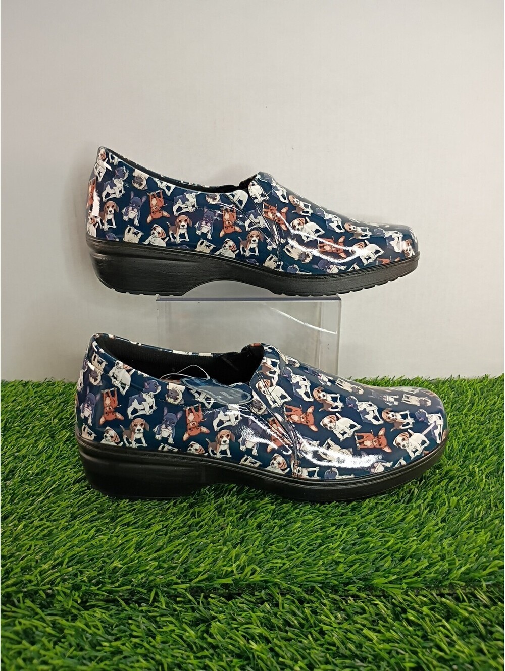 New Easy Works Easy Street Nurse Clogs Shoes Slip Resistant Dog Print Size 12